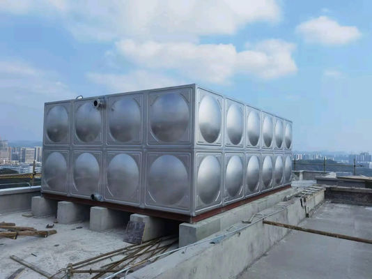 Buitenshuise industriële geïsoleerde watertank 0,6 MPa met een capaciteit van 100 ton