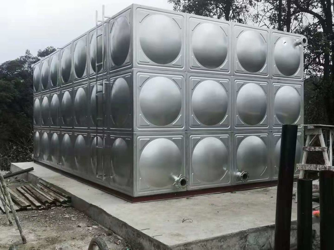 Geïsoleerde gepolijste watertanks van roestvrij staal 1,0 MPa 0,6 MPa